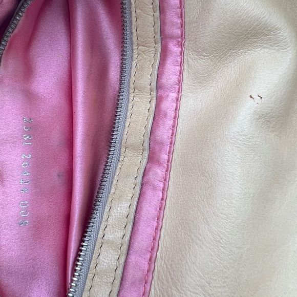 Fendi Leather Baguette - Picture 8 of 9